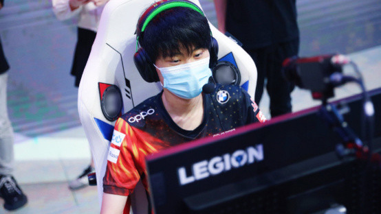 也让观众更 也让观众更